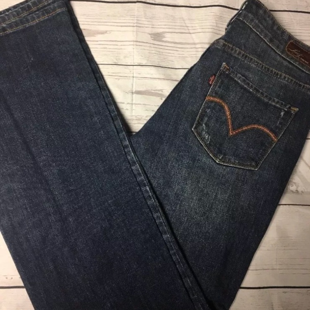Levi’s women’s jeans semi curve classic boot sz 4